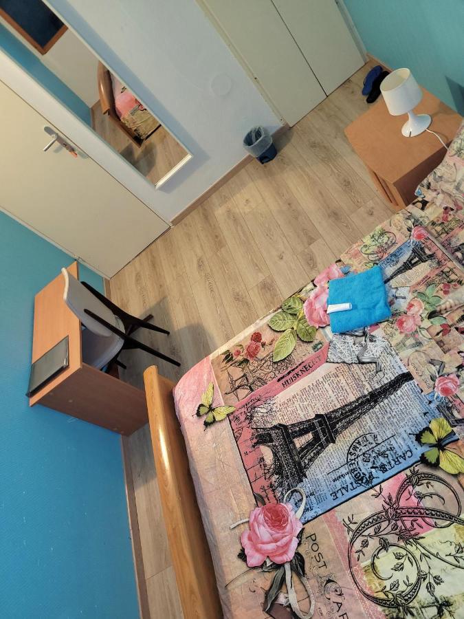 Chambre Privee, Proche Aeroport Paris-Orly Athis-Mons Rom bilde